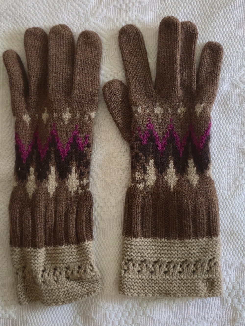 Lauren Ralph Lauren 100% Lambs Wool Brown Knit Winter Gloves Beige Pink Pattern